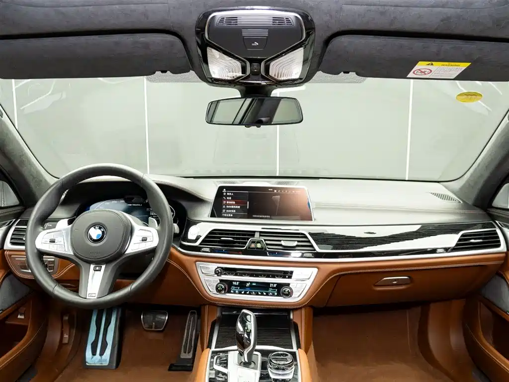 BMW 7 Series 2019 facelift M760Li xDrive V12 Sports Package купить на сайте DeffCars