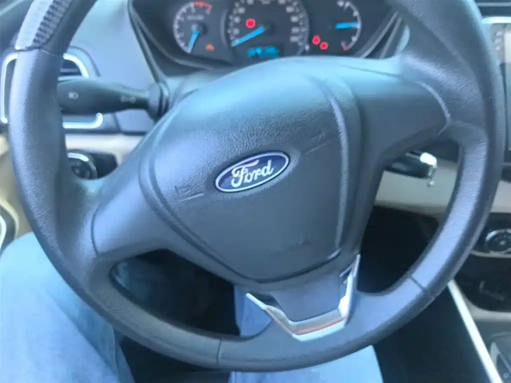 Escort 2017 facelift 1.5L automatic comfort model купить на сайте DeffCars