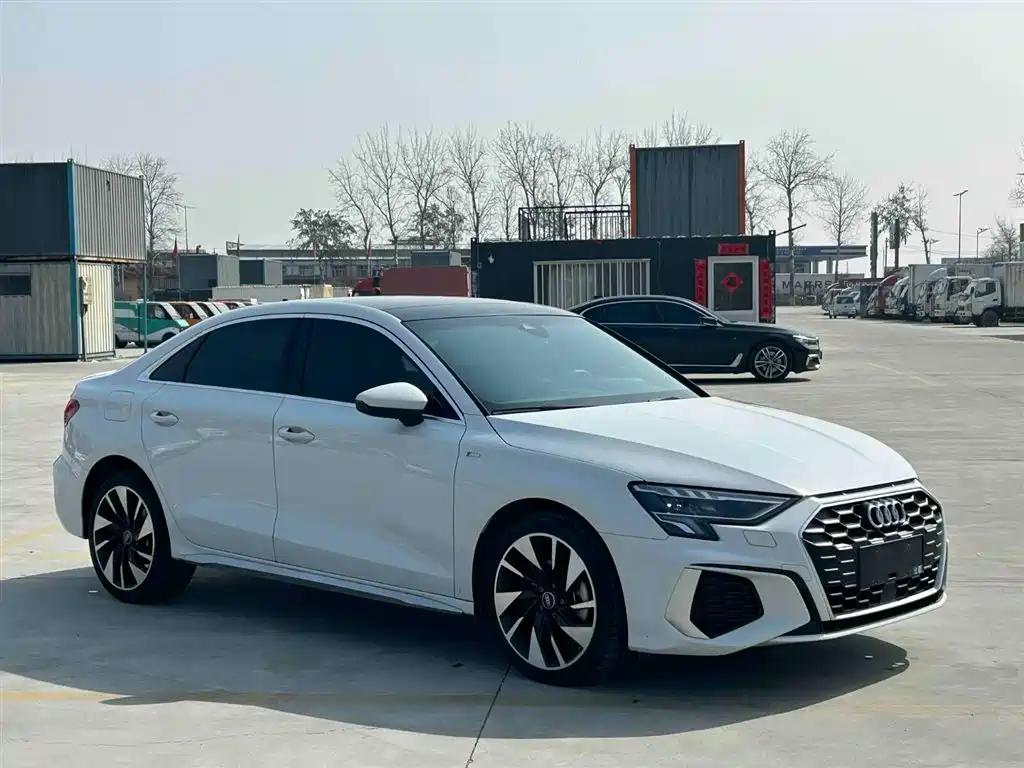 Audi A3 2022 A3L Limousine 35 TFSI Fashionable and Sporty купить на сайте DeffCars