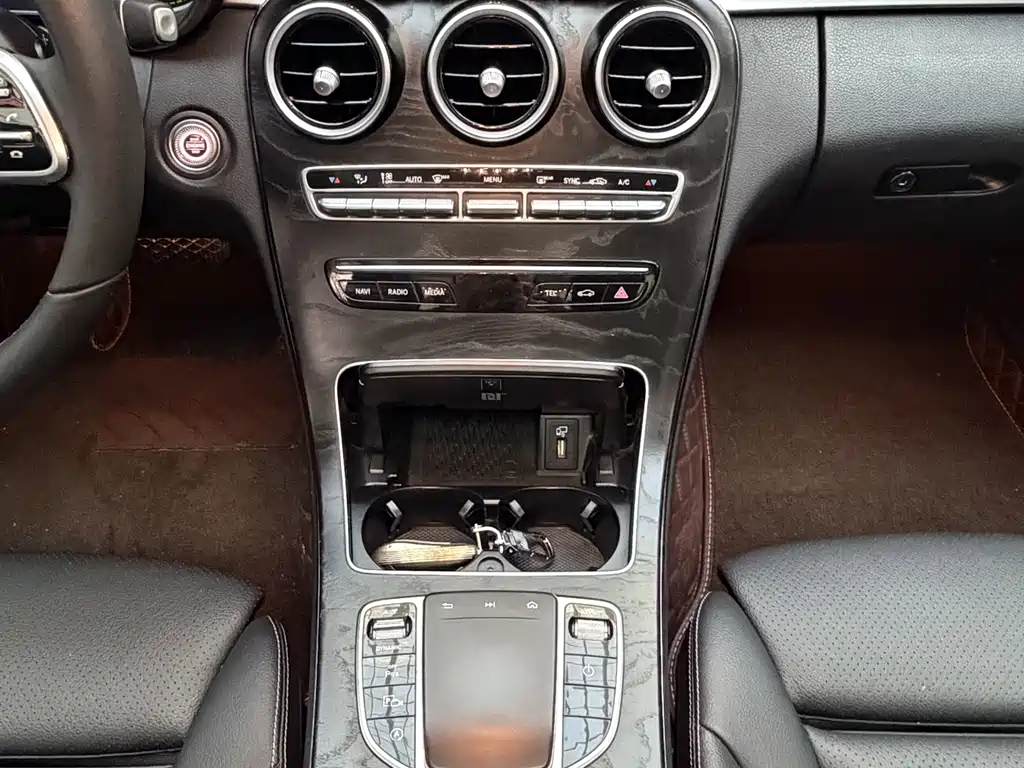 Mercedes-Benz C-Class 2019 C 260 L Sports Edition купить на сайте DeffCars