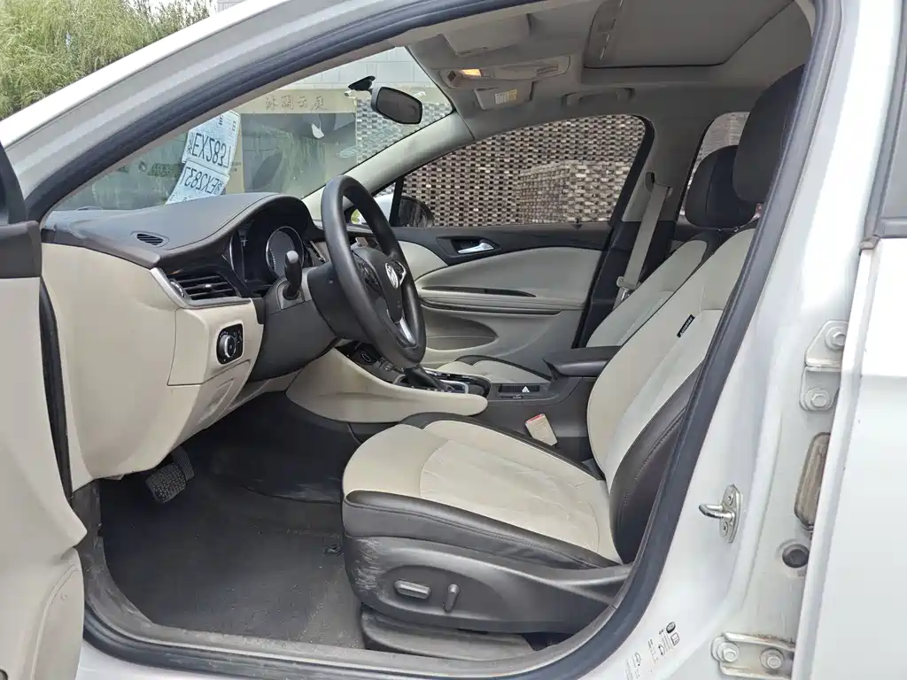 Weilan 2015 Sedan 15S Automatic Leading Type купить на сайте DeffCars