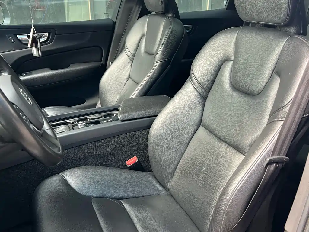 Volvo XC60 2019 T5 Four-wheel Drive Smart Edition National VI купить на сайте DeffCars