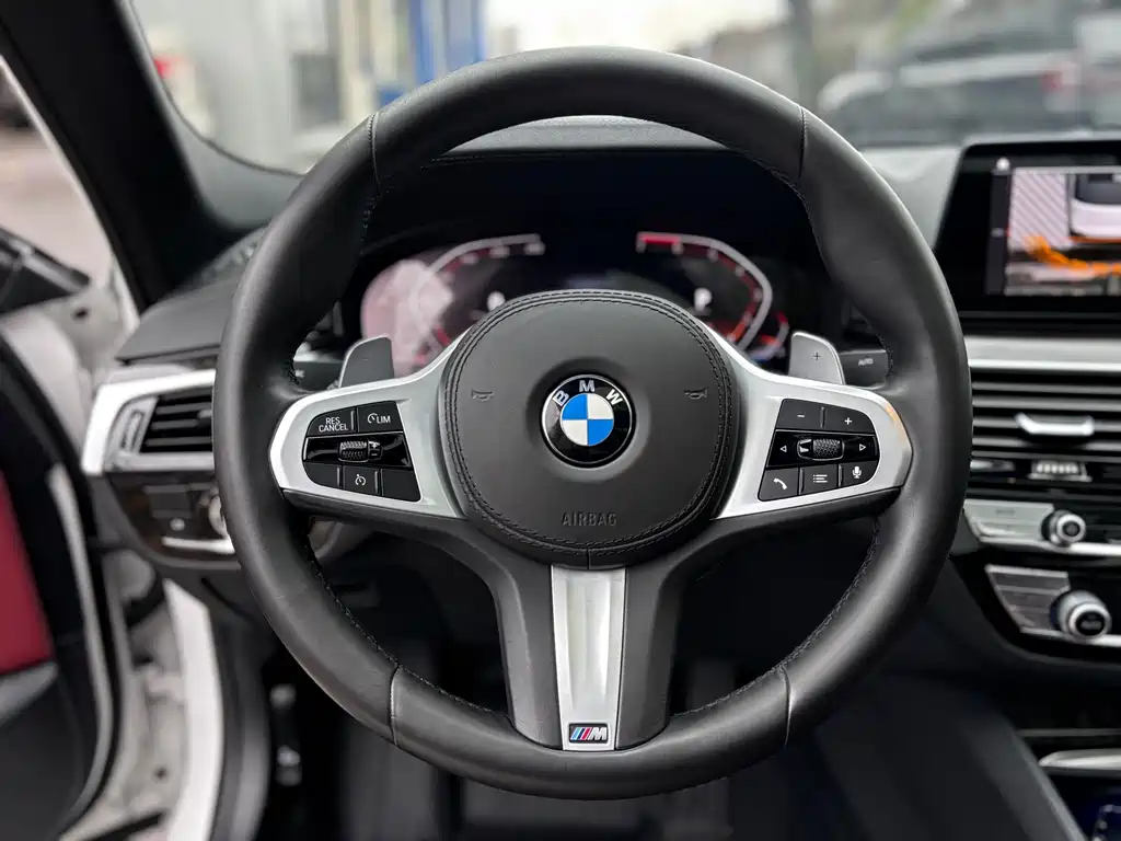 BMW 5 Series 2020 530Li Exclusive M Sports Package купить на сайте DeffCars