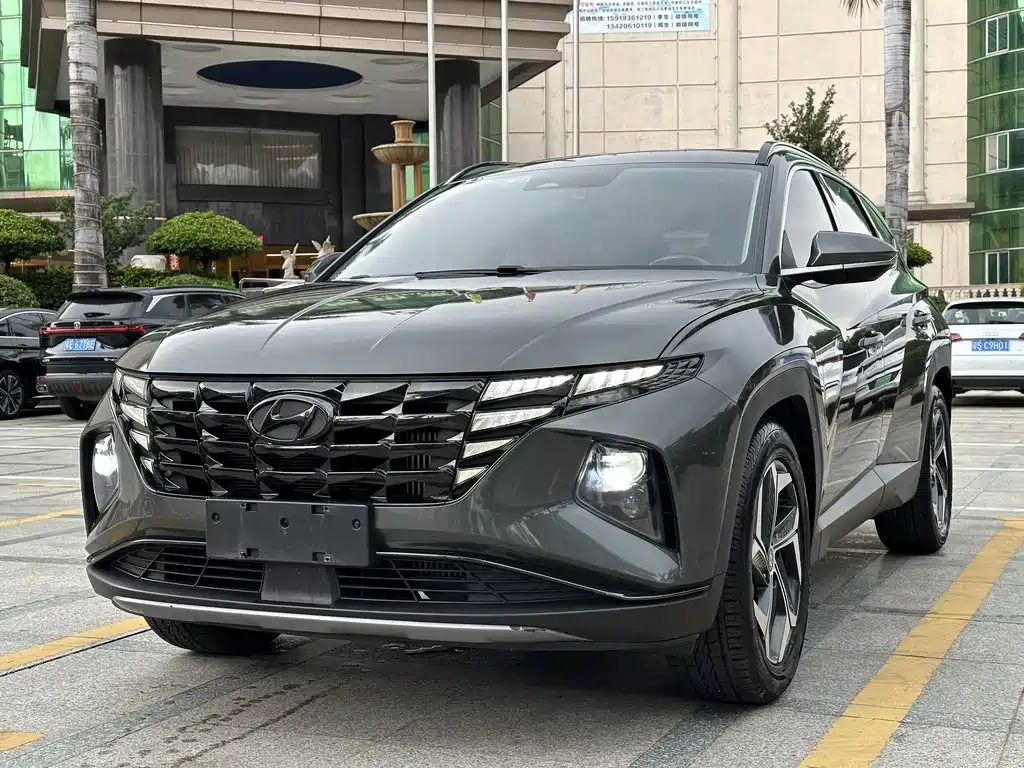 Tucson 2023 Tucson L 1.5T automatic two-wheel drive LUX premium version купить на сайте DeffCars