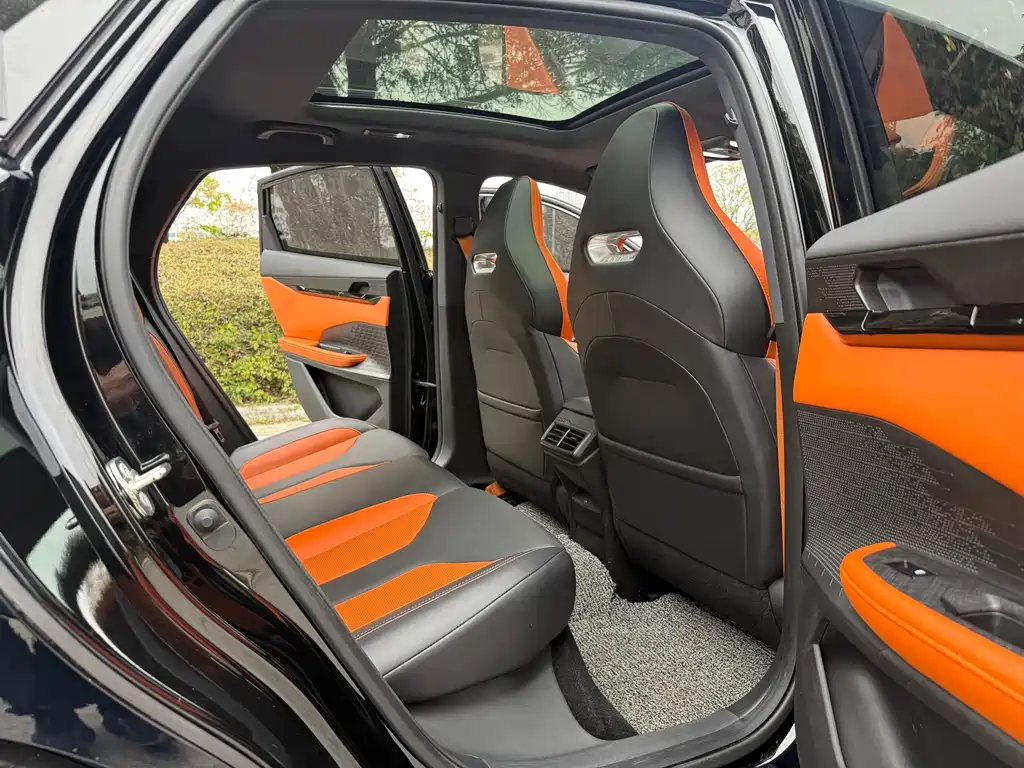 Changan UNI-V 2023 1.5T sports version купить на сайте DeffCars