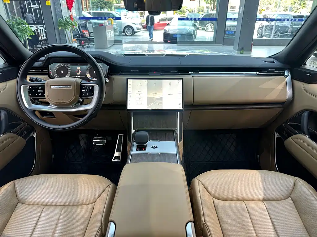Range Rover 2025 3.0 L6 400PS Extended Edition купить на сайте DeffCars