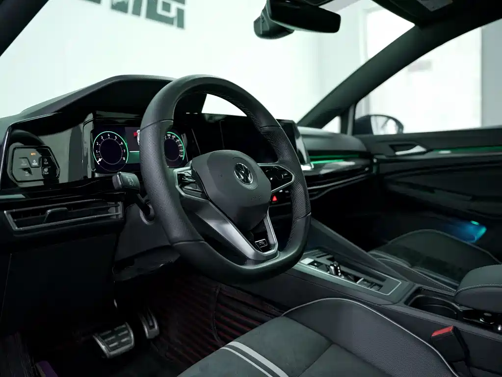 Golf 2021 280TSI DSG R-Line купить на сайте DeffCars