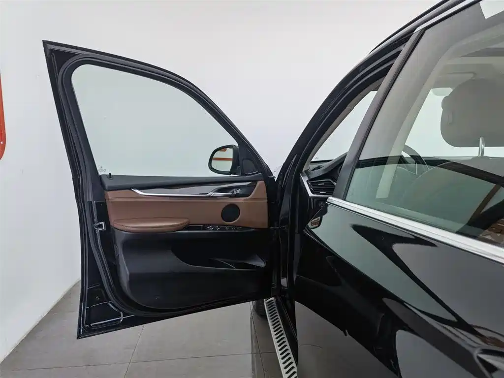 BMW X5 imported 2014 xDrive35i elegant model купить на сайте DeffCars