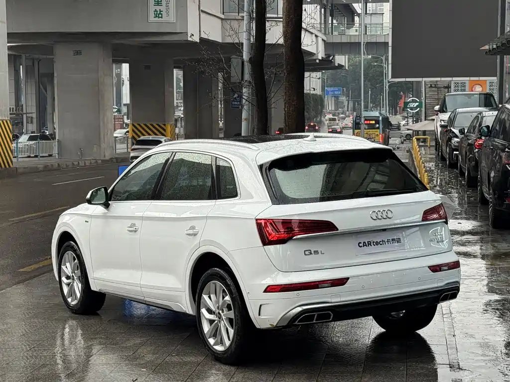 Audi Q5L 2021 40 TFSI luxury and dynamic model купить на сайте DeffCars