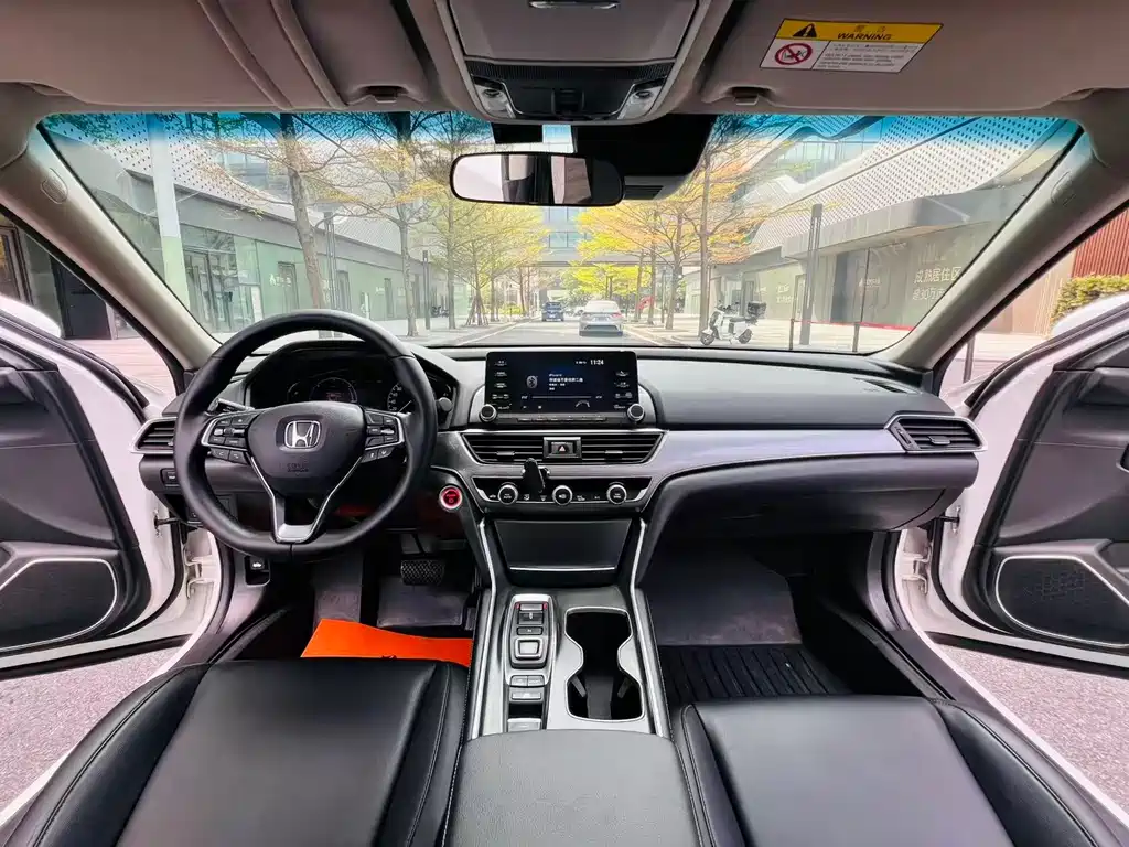 Accord 2018 Sharp·Hybrid 2.0L Sharp Collar Edition National V купить на сайте DeffCars