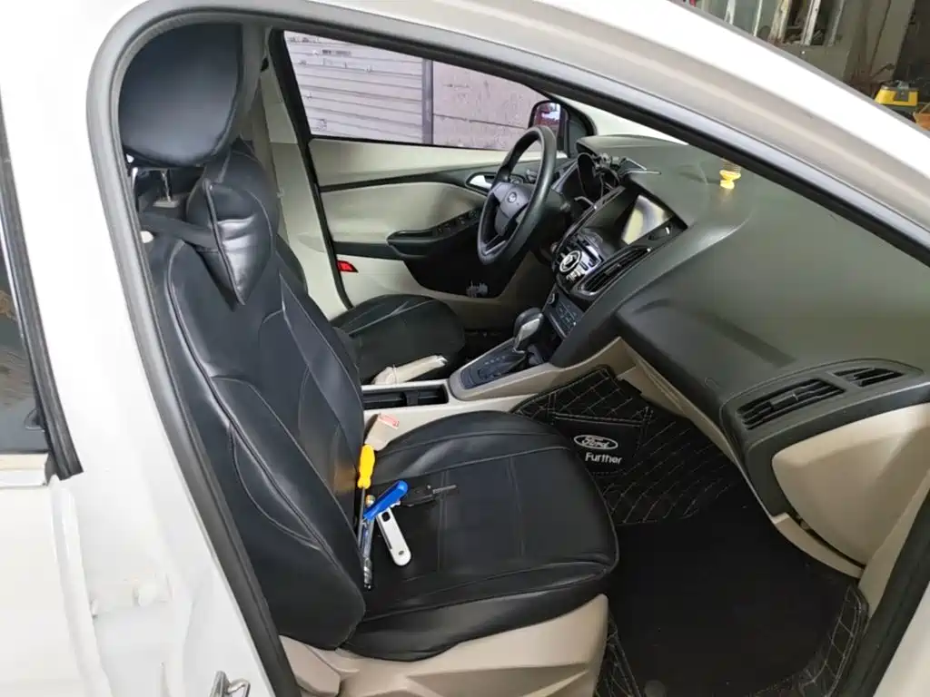 Focus 2017 Sedan 1.6L Automatic Comfort Smart Mobility Edition купить на сайте DeffCars