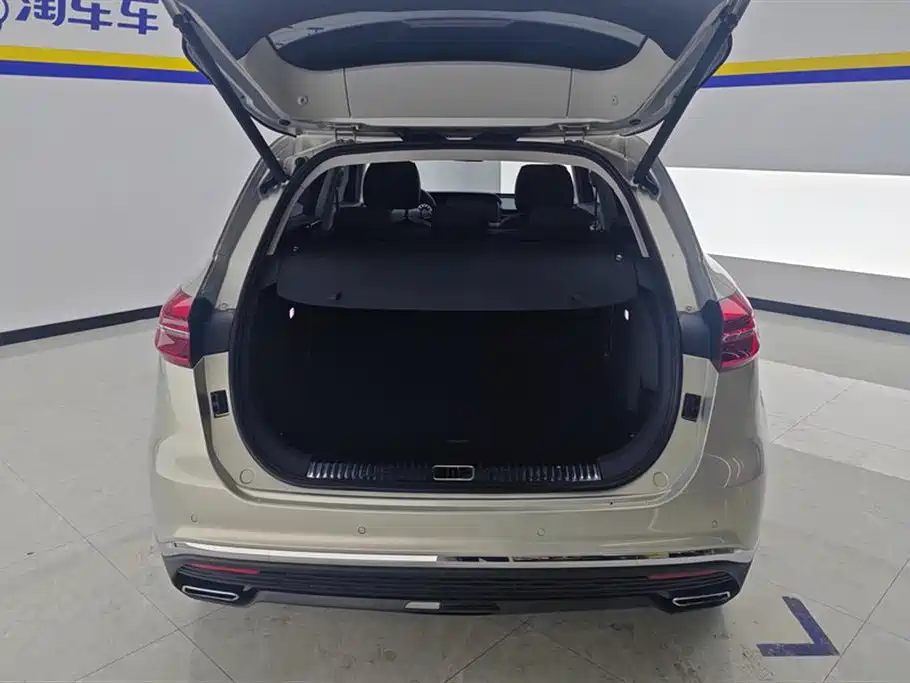 Hongqi HS5 2019 2.0T Zhilian Flagship Edition купить на сайте DeffCars