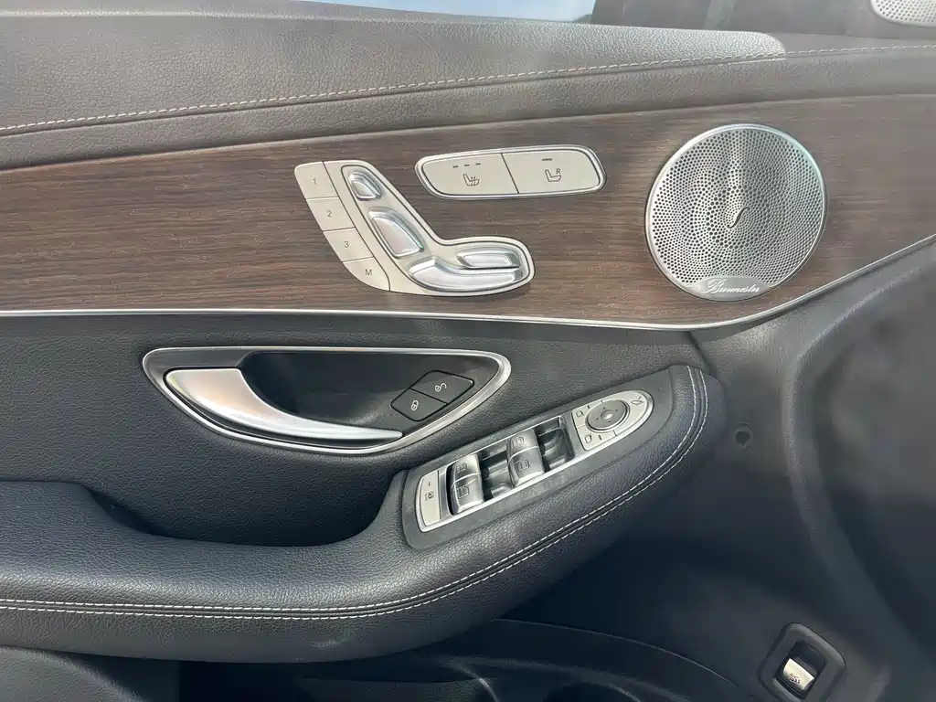 Mercedes-Benz GLC 2020 facelift GLC 300 L 4MATIC dynamic купить на сайте DeffCars
