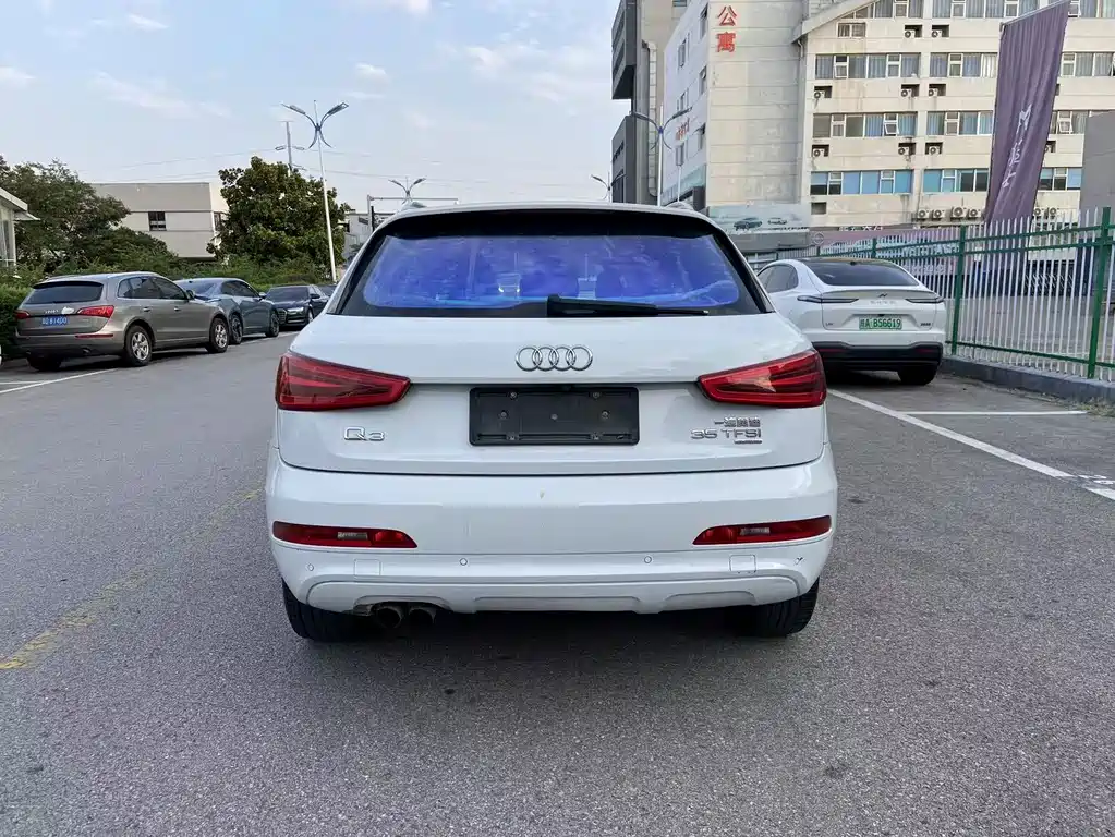 Audi Q3 2015 35 TFSI quattro technology купить на сайте DeffCars