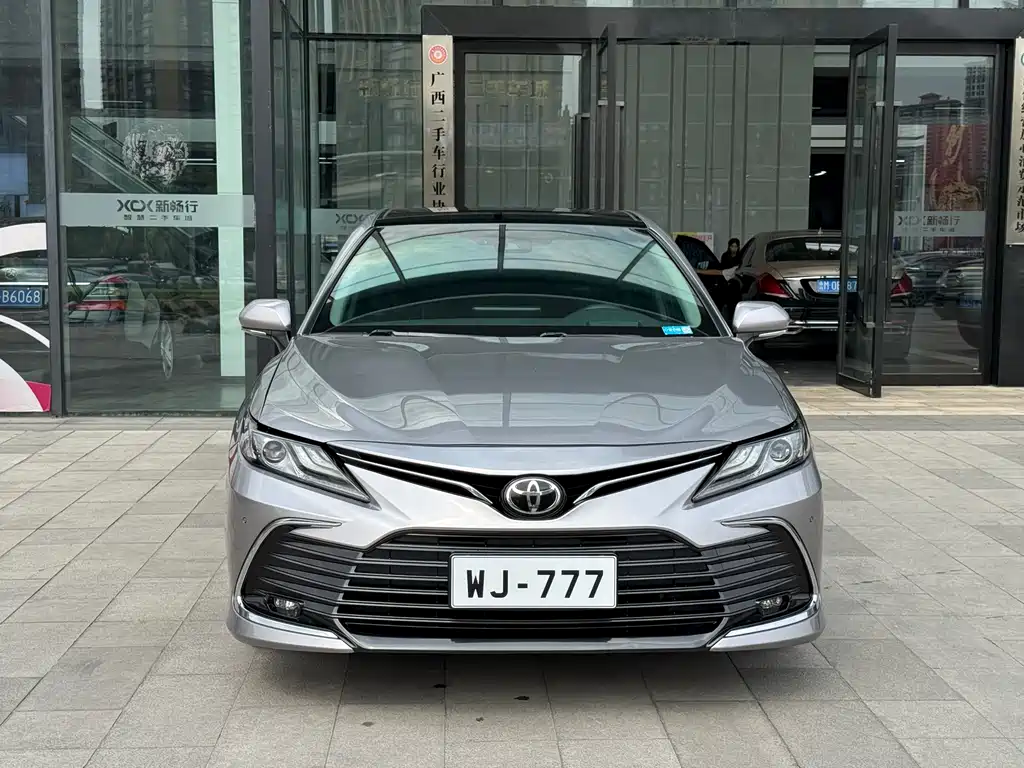 Camry 2021 2.5G Deluxe Edition купить на сайте DeffCars