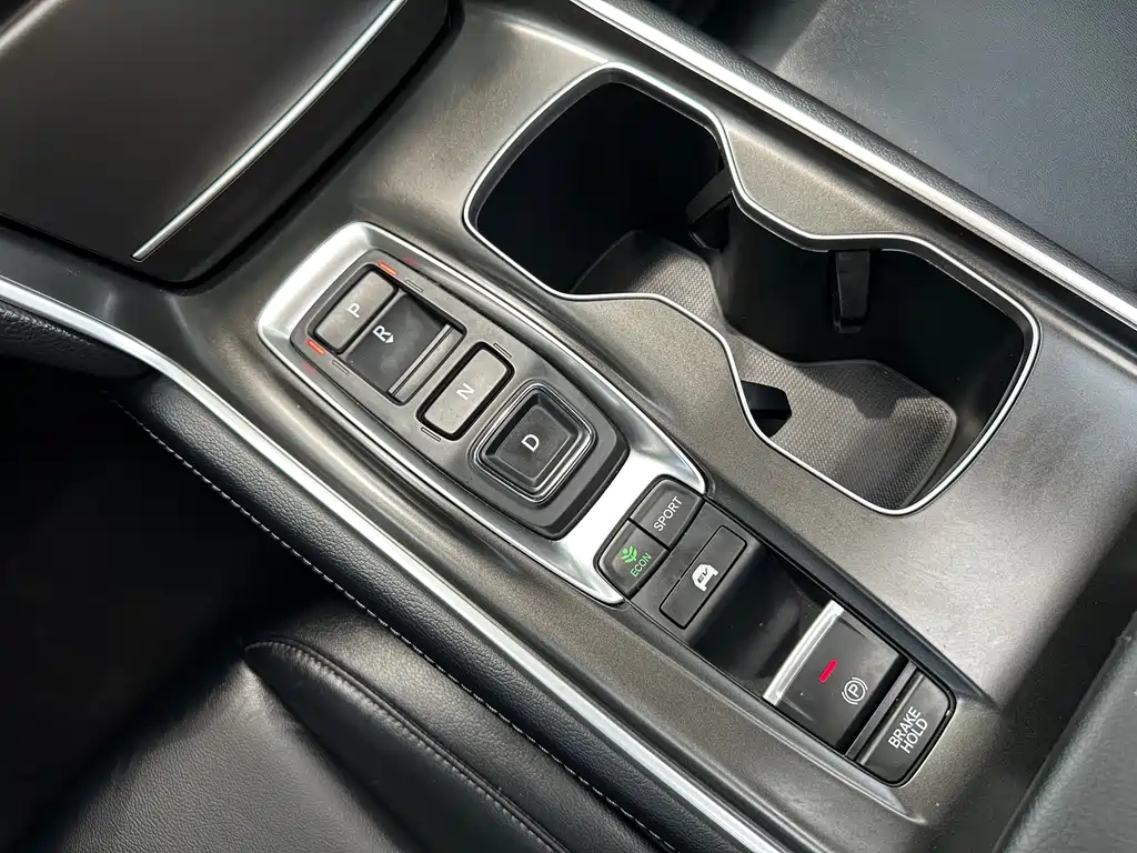 Accord 2022 Sharp Hybrid 2.0L Sharp Collar Edition купить на сайте DeffCars