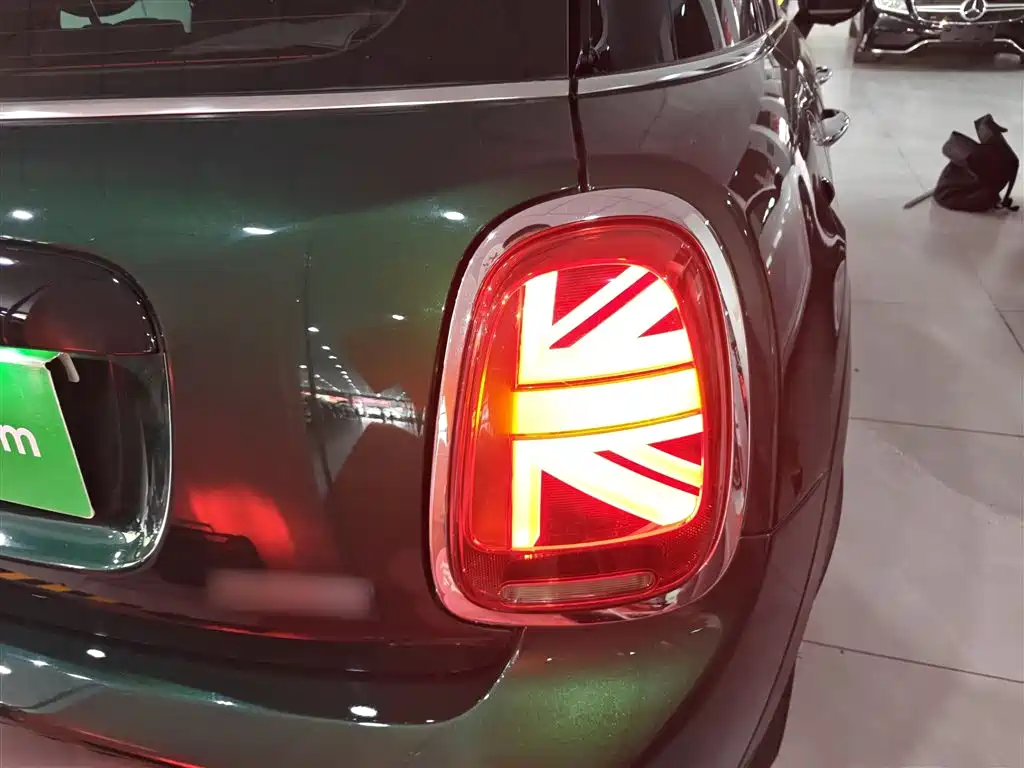 MINI 2018 1.5T COOPER Classic Five-Door Edition купить на сайте DeffCars