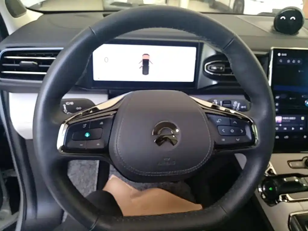 NIO ES8 2020 450KM six-seater version купить на сайте DeffCars