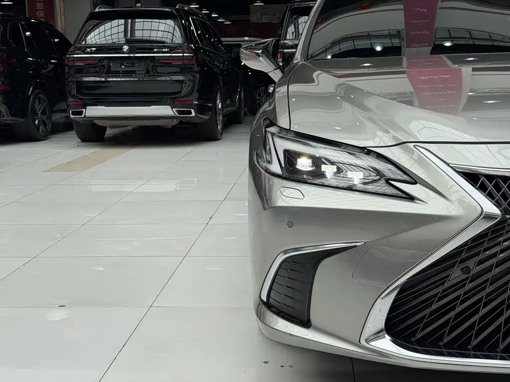 Lexus ES 2025 200 Premium Edition купить на сайте DeffCars