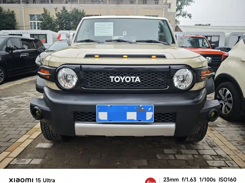 FJ Cruiser 2013 4.0L купить на сайте DeffCars