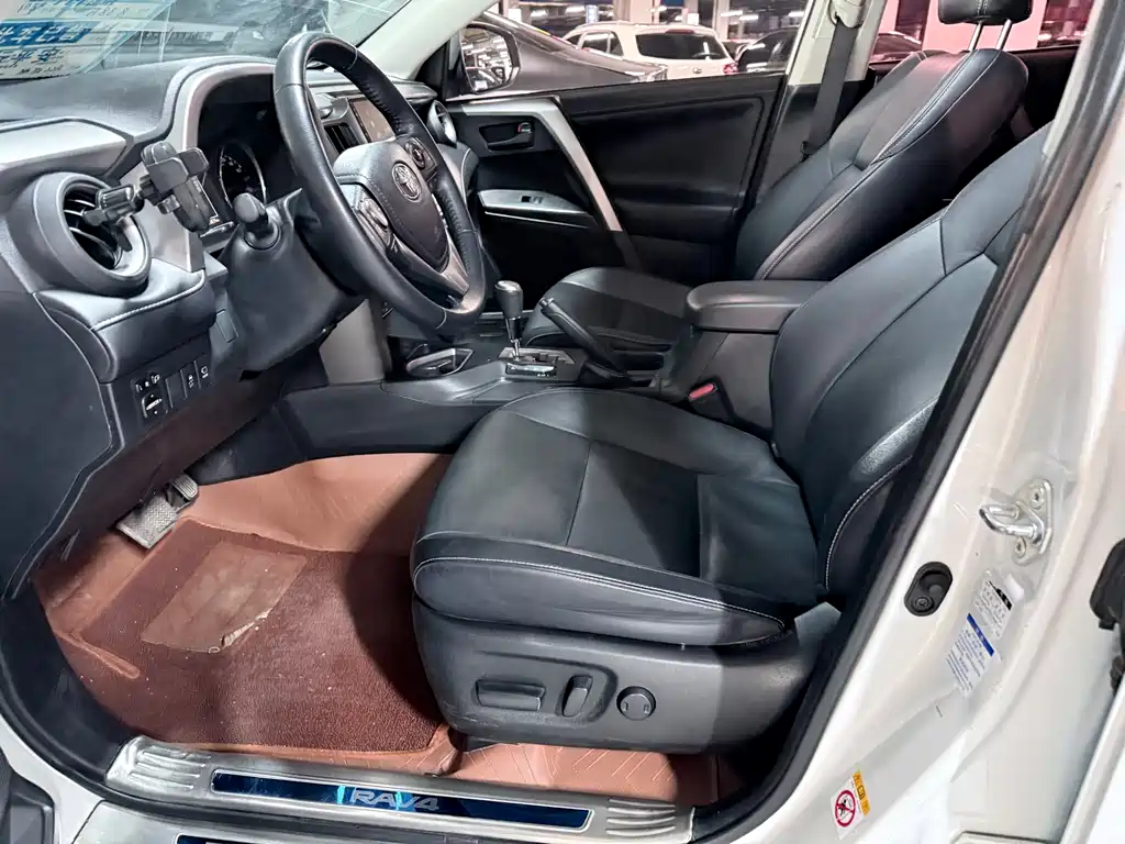 RAV4 Rongfang 2018 2.5L automatic four-wheel drive Elite i version купить на сайте DeffCars