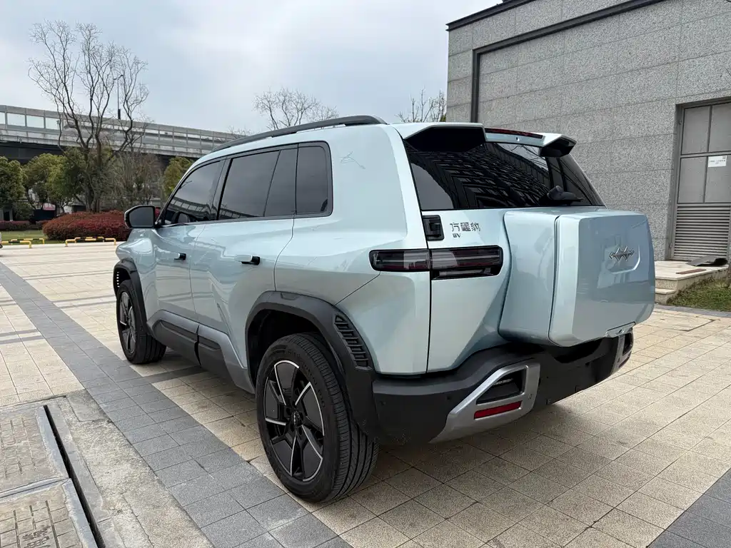 Titanium 3 2025 501KM four-wheel drive Ultra version купить на сайте DeffCars