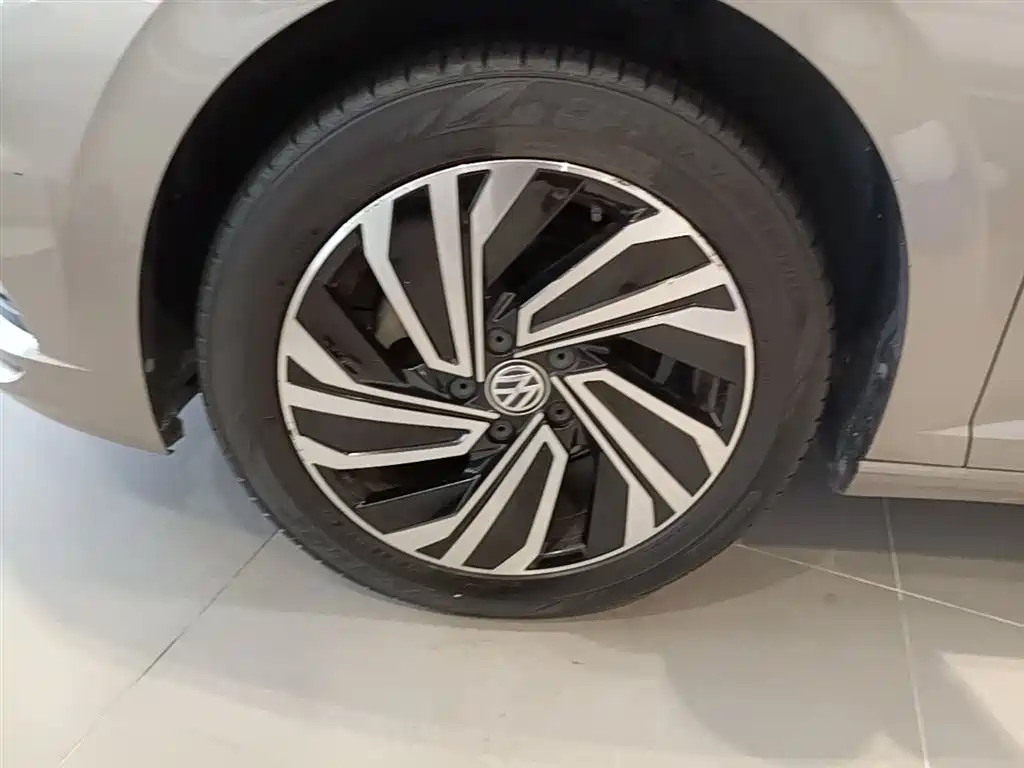 Sagitar 2022 280TSI DSG Flyover Edition купить на сайте DeffCars