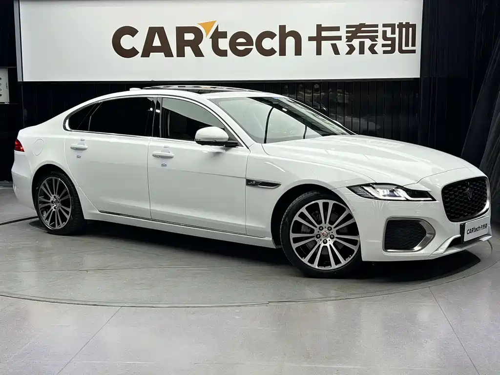 Jaguar XFL 2022 XFL 2.0T P250 two-wheel drive exclusive luxury version купить на сайте DeffCars