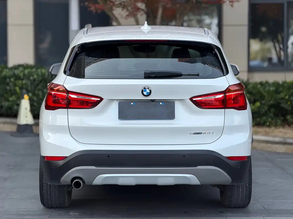 BMW X1 2019 sDrive18Li Exclusive Model купить на сайте DeffCars