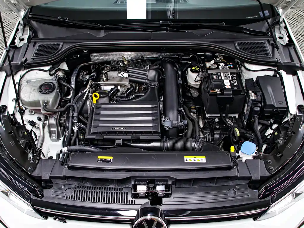 Golf 2023 280TSI DSG R-Line Lite купить на сайте DeffCars