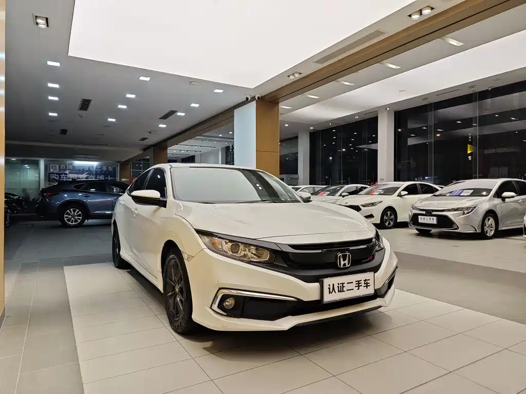 Civic 2019 220TURBO CVT Dynamic Edition National V купить на сайте DeffCars