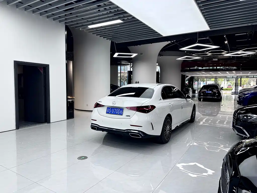 Mercedes-Benz C-Class 2023 facelift C 200 L sports version купить на сайте DeffCars