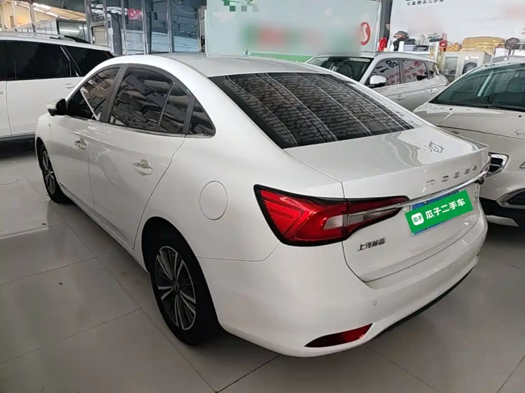 Roewe i5 2019 1.5L automatic 4G Internet Langham Edition купить на сайте DeffCars