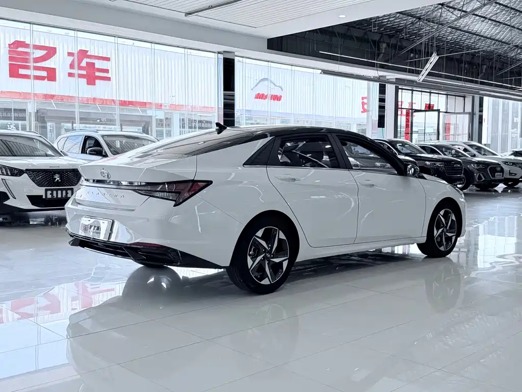 Elantra 2022 1.5L CVT LUX Premium Edition купить на сайте DeffCars