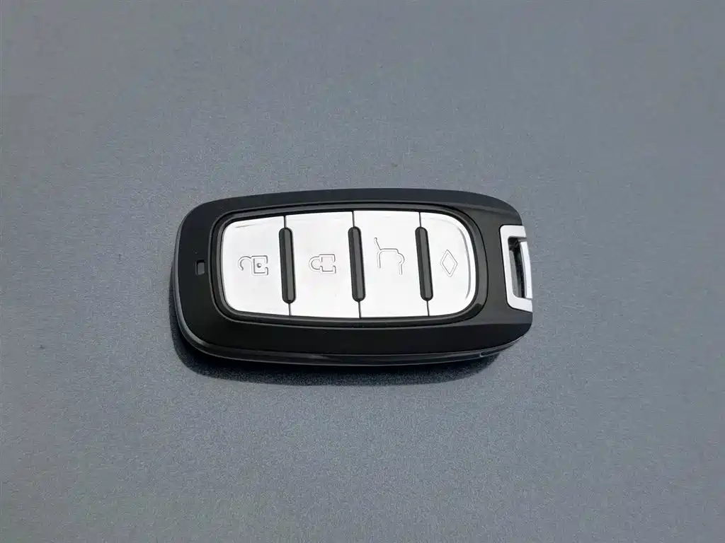 Malibu XL 2022 535T automatic sharp version купить на сайте DeffCars