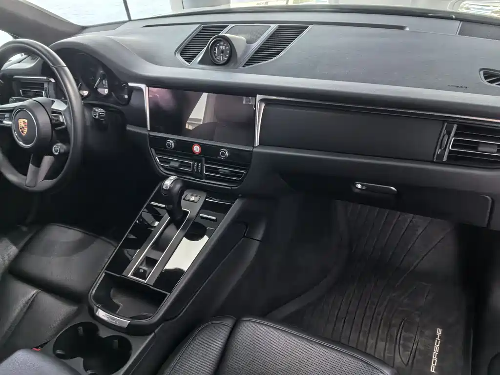 Macan 2023 Macan 2.0T купить на сайте DeffCars