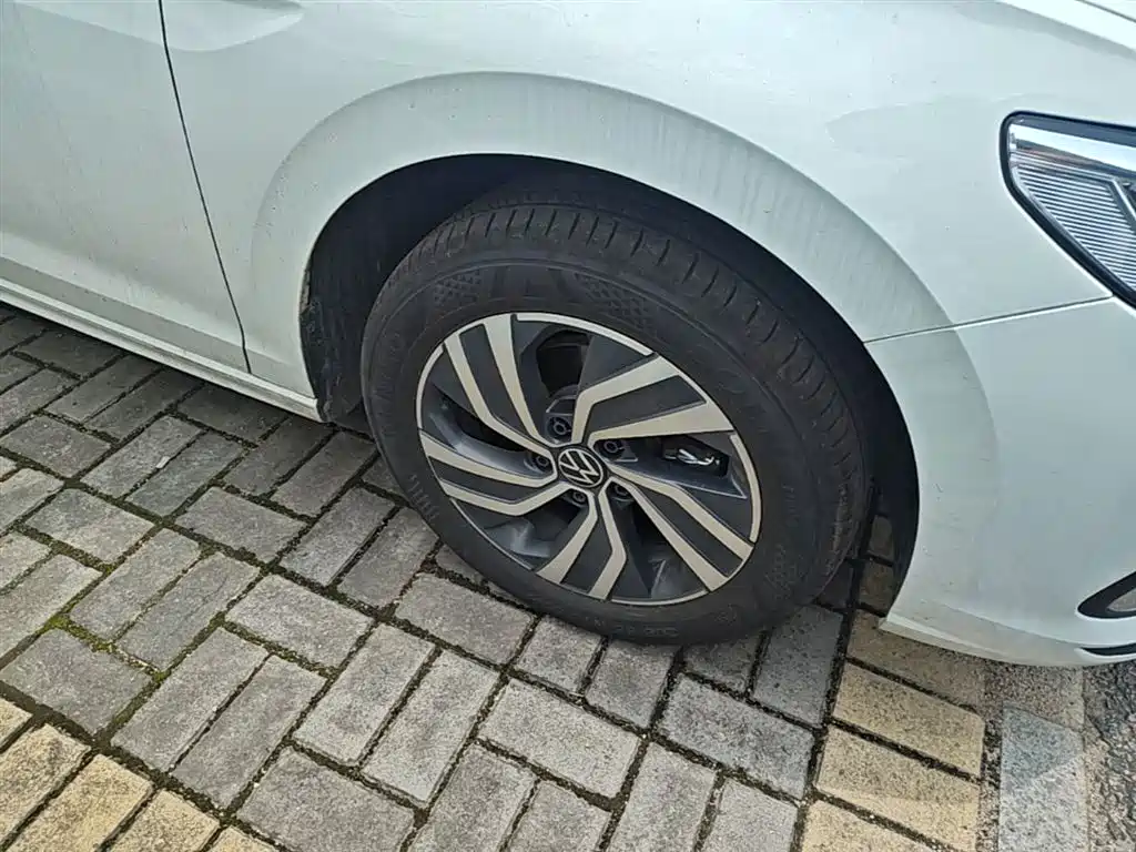 Bora 2025 facelift 200TSI DSG Yuexing Navigation Edition купить на сайте DeffCars