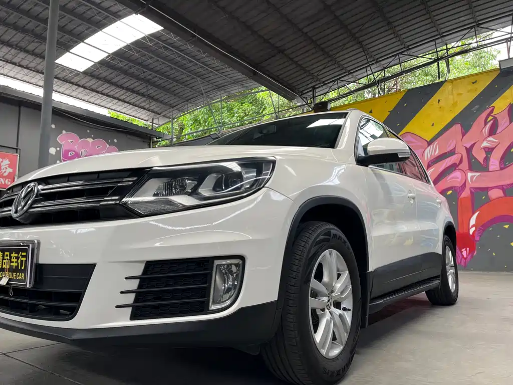 Tiguan 2015 1.8TSI automatic two-wheel drive fashion version купить на сайте DeffCars