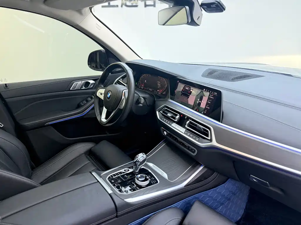 BMW X7 2019 xDrive40i Leading Luxury Package купить на сайте DeffCars