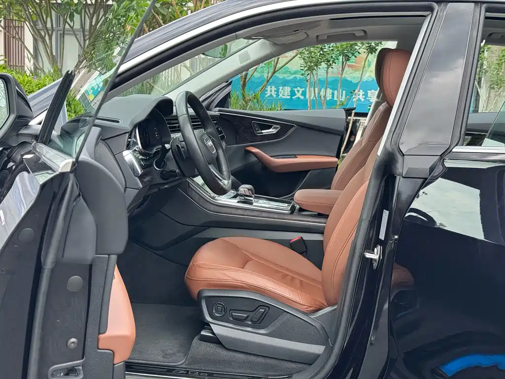 Audi Q8 2019 55 TFSI luxury and dynamic model купить на сайте DeffCars