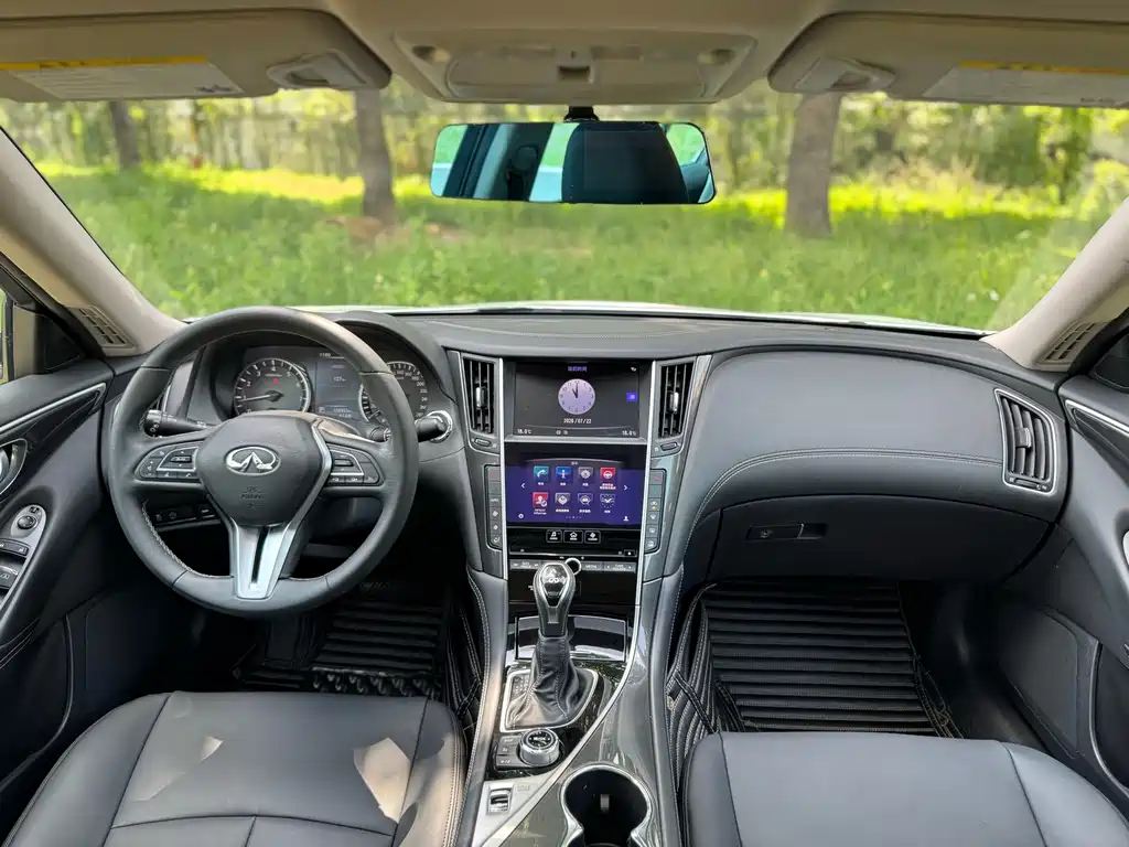 Infinity Q50L 2018 2.0T Comfort Edition China V купить на сайте DeffCars