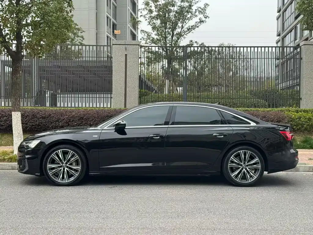 Audi A6L 2020 55 TFSI quattro flagship dynamic model купить на сайте DeffCars