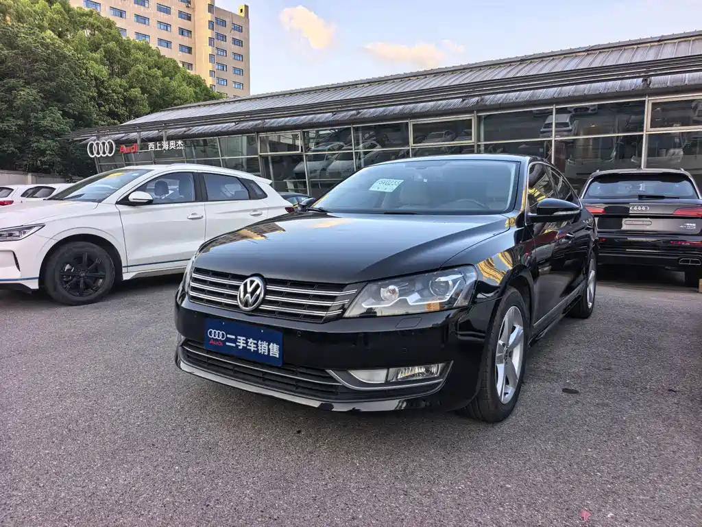 Passat 2013 1.8TSI DSG Royal Edition купить на сайте DeffCars