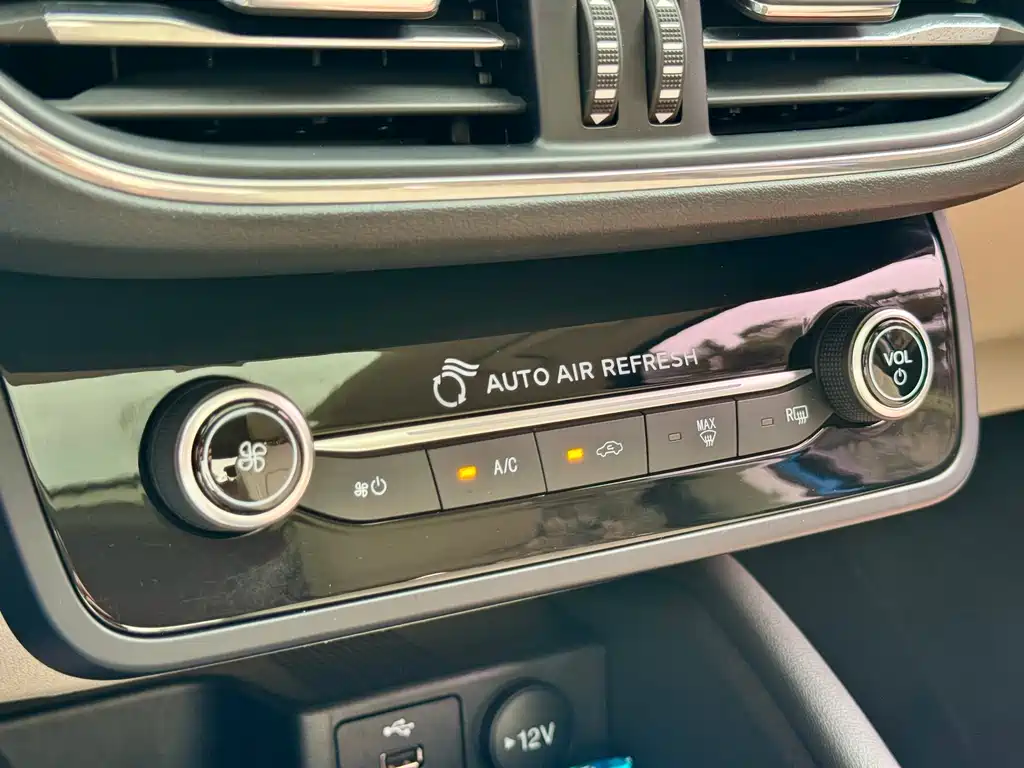Focus 2021 Sedan EcoBoost 180 Automatic NeochaEDGE купить на сайте DeffCars
