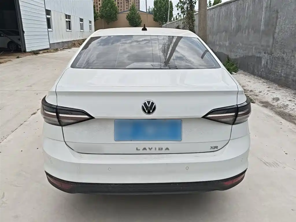 Lavida 2023 Xinrui 1.5L Automatic Xinyi Edition купить на сайте DeffCars