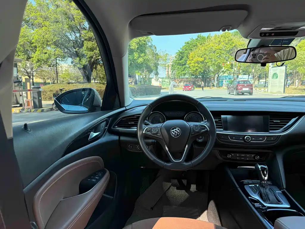 Regal 2019 20T Elite National VI купить на сайте DeffCars