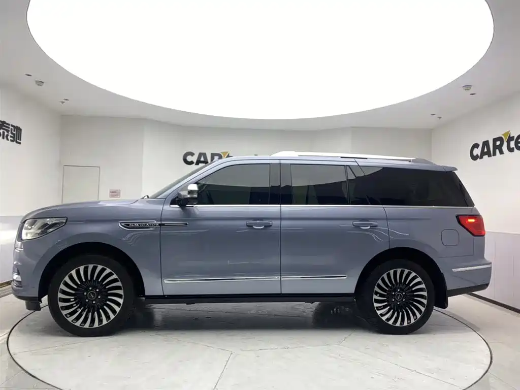 Navigator 2020 3.5T President Series купить на сайте DeffCars
