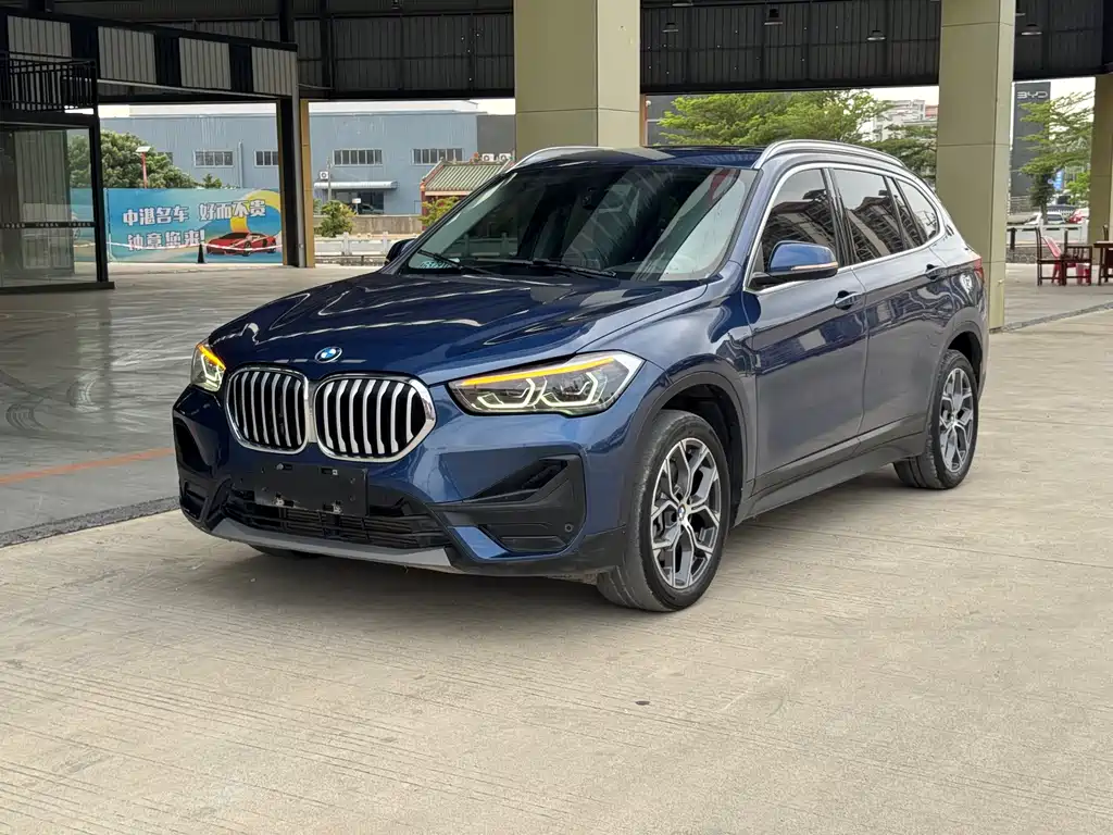 BMW X1 2022 sDrive25Li Leading Model купить на сайте DeffCars