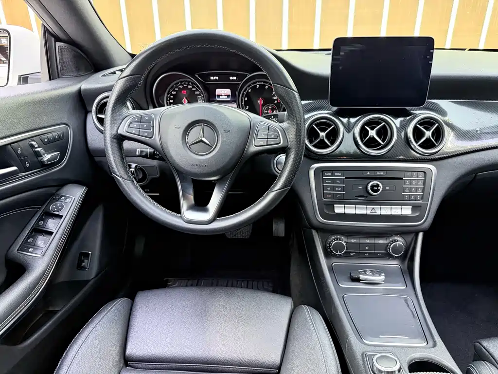 Mercedes-Benz CLA imported 2017 facelift CLA 200 fashion model купить на сайте DeffCars