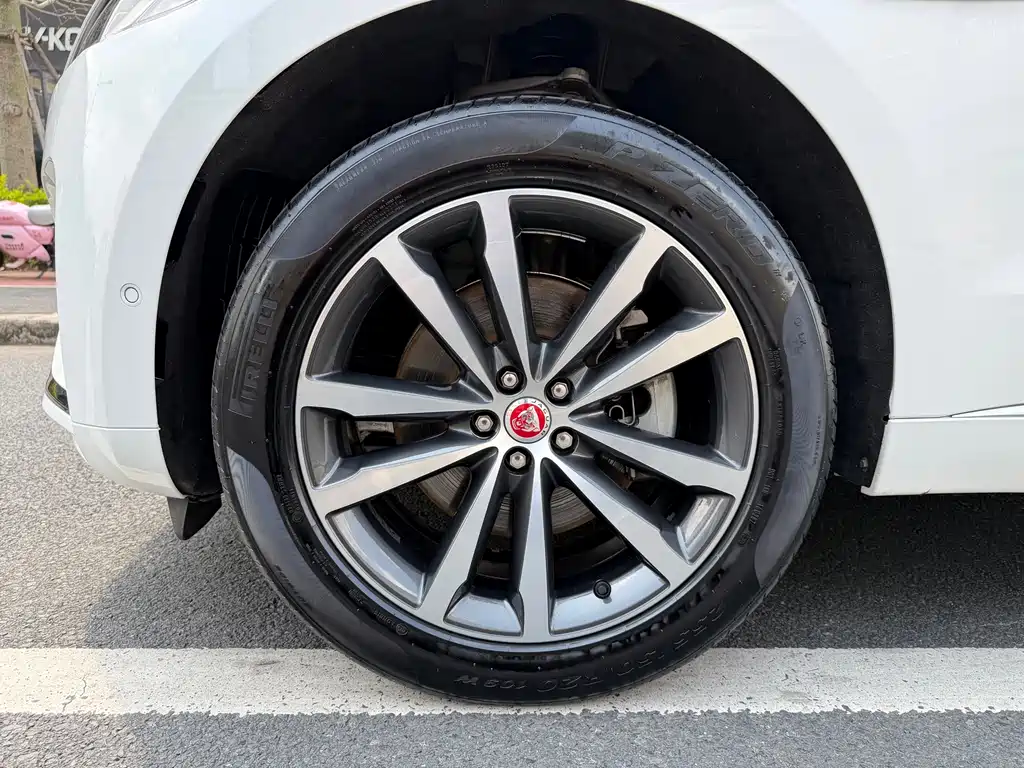 Jaguar F-PACE 2021 250PS R-Dynamic S купить на сайте DeffCars
